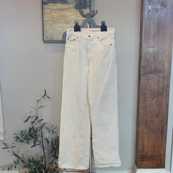 Levi’s Ribcage Wide Leg High Waisted Jeans 26 - Picture 1 of 3